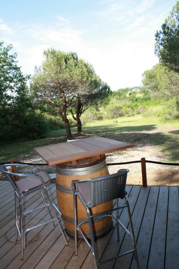 La Cabane A Papi Thenac  Luaran gambar